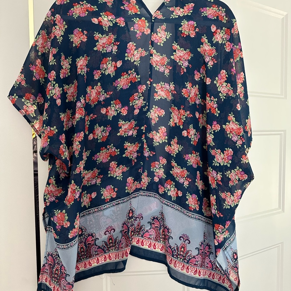 Kaileigh Navy Floral Kimono Blouse - Picture 3 of 3